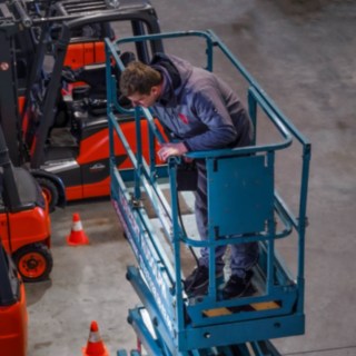 Schulung Scheren-Hubarbeitsbühne  Schulung Scheren-Hubarbeitsbühne