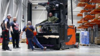 Abseilübung am Boden