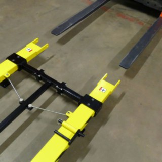 Sander Sonderbau Gabelstapler Zubehör Fassklammer