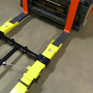 Sander Sonderbau Gabelstapler Zubehör Fassklammer