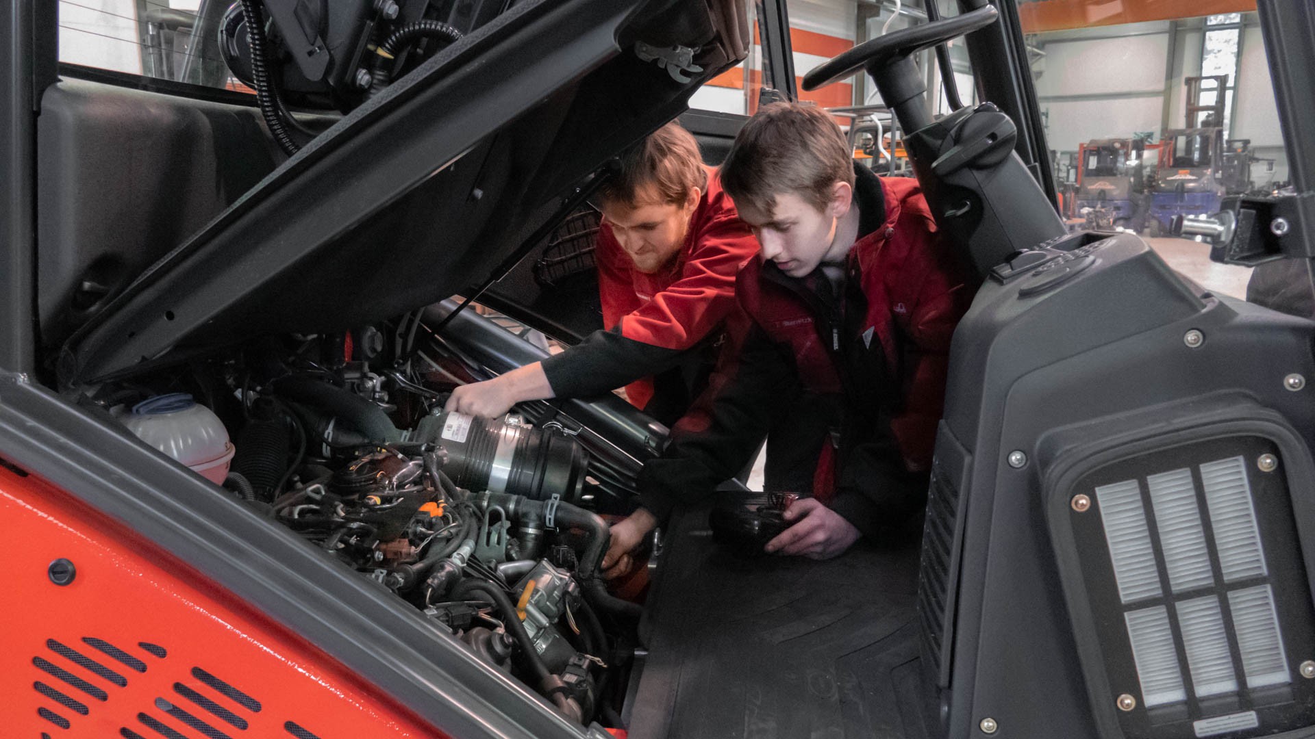 Ausbildung zum KfzMechatroniker (m/w/d) in Chemnitz