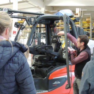 Sander Test & Grill Linde H35 Steer Control Sander Test & Grill Linde H35 Steer Control