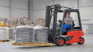 Reifenserviceaktion Sander Fördertechnik Reifenserviceaktion Sander Fördertechnik