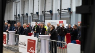 Sander Test und Grill - Besucher beom Vortrag