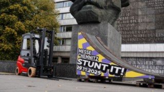 Pressesprung Lukas Knopf