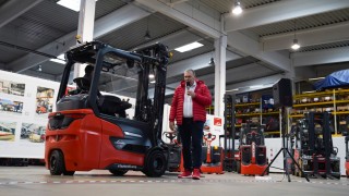 Linde E-Stapler Xi der Baureihe 1251